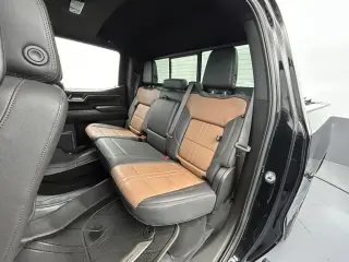 Chevrolet Silverado 1500 2023 4x4 High Country 4dr Crew Cab 5,8 ft. SB