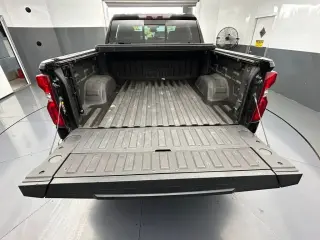 Chevrolet Silverado 1500 2023 4x4 High Country 4dr Crew Cab 5,8 ft. SB