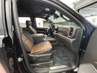 Chevrolet Silverado 1500 2023 4x4 High Country 4dr Crew Cab 5,8 ft. SB