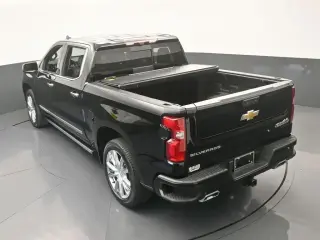 Chevrolet Silverado 1500 2023 4x4 High Country 4dr Crew Cab 5,8 ft. SB