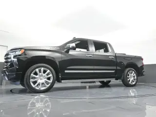 Chevrolet Silverado 1500 2023 4x4 High Country 4dr Crew Cab 5,8 ft. SB