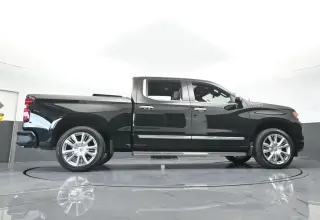 Chevrolet Silverado 1500 2023 4x4 High Country 4dr Crew Cab 5,8 ft. SB
