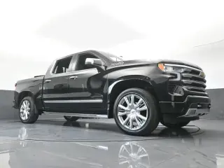 Chevrolet Silverado 1500 2023 4x4 High Country 4dr Crew Cab 5,8 ft. SB