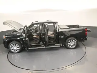 Chevrolet Silverado 1500 2023 4x4 High Country 4dr Crew Cab 5,8 ft. SB