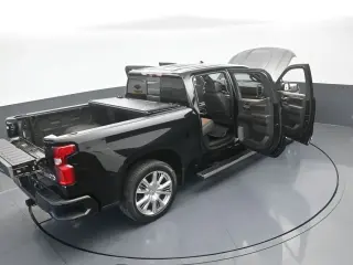 Chevrolet Silverado 1500 2023 4x4 High Country 4dr Crew Cab 5,8 ft. SB