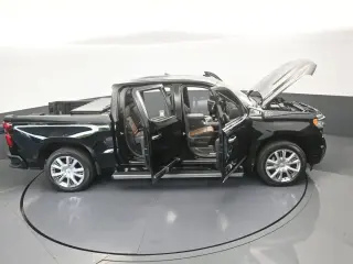 Chevrolet Silverado 1500 2023 4x4 High Country 4dr Crew Cab 5,8 ft. SB