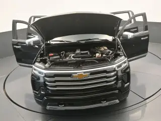 Chevrolet Silverado 1500 2023 4x4 High Country 4dr Crew Cab 5,8 ft. SB