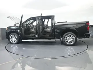 Chevrolet Silverado 1500 2023 4x4 High Country 4dr Crew Cab 5,8 ft. SB