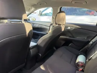 Kia Forte 2021 FE 4dr Sedan 6M