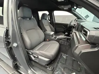 Toyota Tacoma 2024 4x2 SR5 4p Doble Cabina 5,0 pies CB