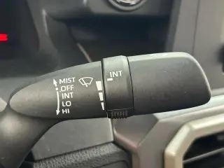 Toyota Tacoma 2024 4x2 SR5 4p Doble Cabina 5,0 pies CB