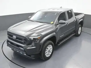Toyota Tacoma 2024 4x2 SR5 4p Doble Cabina 5,0 pies CB