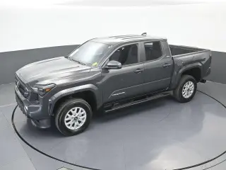 Toyota Tacoma 2024 4x2 SR5 4p Doble Cabina 5,0 pies CB