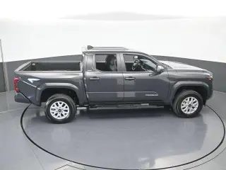 Toyota Tacoma 2024 4x2 SR5 4p Doble Cabina 5,0 pies CB