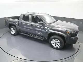 Toyota Tacoma 2024 4x2 SR5 4p Doble Cabina 5,0 pies CB