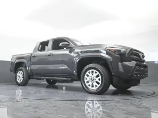 Toyota Tacoma 2024 4x2 SR5 4p Doble Cabina 5,0 pies CB