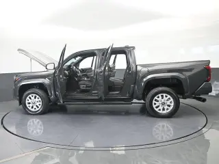 Toyota Tacoma 2024 4x2 SR5 4p Doble Cabina 5,0 pies CB