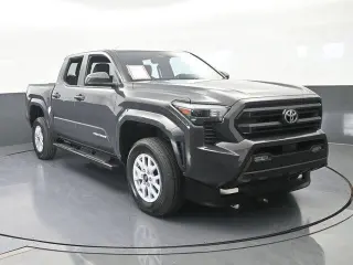 Toyota Tacoma 2024 4x2 SR5 4p Doble Cabina 5,0 pies CB