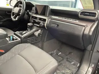 Toyota Tacoma 2024 4x2 SR5 4p Doble Cabina 5,0 pies CB