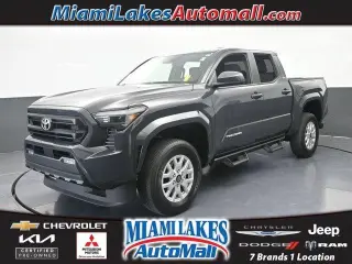 Toyota Tacoma 2024 4x2 SR5 4p Doble Cabina 5.0 pies CB