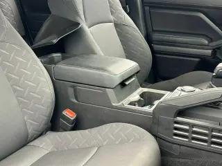 Toyota Tacoma 2024 4x2 SR5 4p Doble Cabina 5.0 pies CB