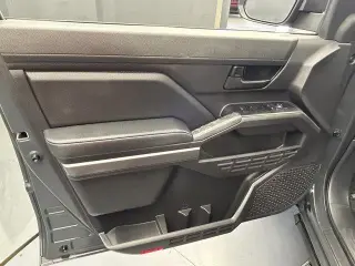 Toyota Tacoma 2024 4x2 SR5 4p Doble Cabina 5.0 pies CB