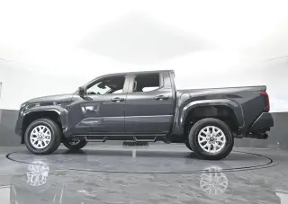 Toyota Tacoma 2024 4x2 SR5 4p Doble Cabina 5.0 pies CB