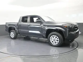 Toyota Tacoma 2024 4x2 SR5 4p Doble Cabina 5.0 pies CB