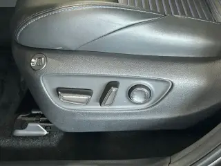 Toyota RAV4 Hybrid 2025 AWD XSE 4p SUV