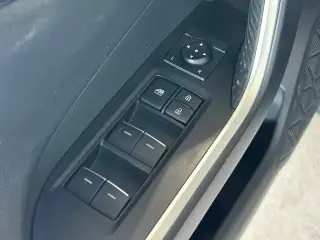 Toyota RAV4 Hybrid 2025 AWD XSE 4p SUV