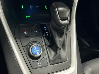 Toyota RAV4 Hybrid 2025 AWD XSE 4p SUV