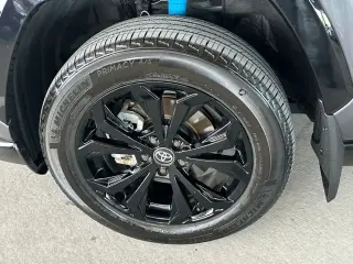 Toyota RAV4 Hybrid 2025 AWD XSE 4p SUV