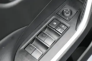 Toyota RAV4 Hybrid 2024 AWD XLE 4p SUV