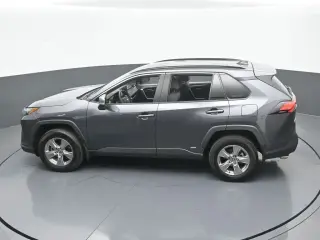Toyota RAV4 Hybrid 2024 AWD XLE 4p SUV