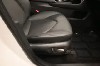 Toyota Grand Highlander 2024 XLE 4p SUV