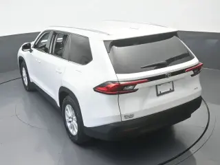 Toyota Grand Highlander 2024 XLE 4p SUV
