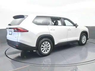 Toyota Grand Highlander 2024 XLE 4p SUV