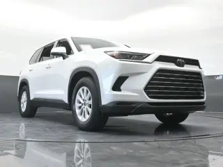 Toyota Grand Highlander 2024 XLE 4p SUV