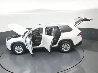 Toyota Grand Highlander 2024 XLE 4p SUV