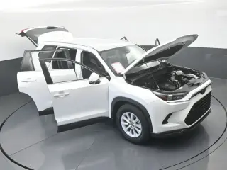 Toyota Grand Highlander 2024 XLE 4p SUV