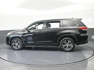 Toyota Highlander 2019 LE 4p SUV (3.5L V6)