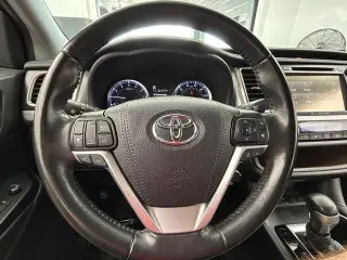 Toyota Highlander 2019 LE 4p SUV (3.5L V6)
