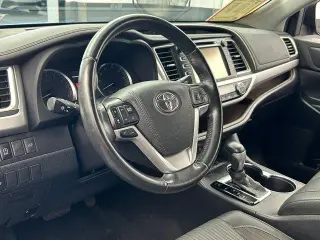 Toyota Highlander 2019 LE 4p SUV (3.5L V6)