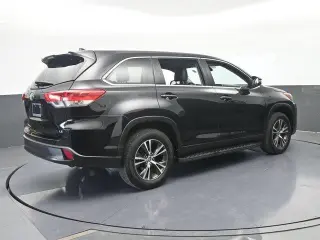 Toyota Highlander 2019 LE 4p SUV (3.5L V6)