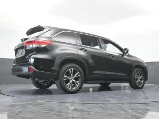 Toyota Highlander 2019 LE 4p SUV (3.5L V6)