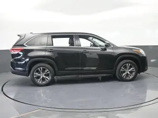 Toyota Highlander 2019 LE 4p SUV (3.5L V6)
