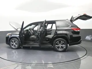 Toyota Highlander 2019 LE 4p SUV (3.5L V6)