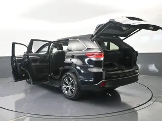 Toyota Highlander 2019 LE 4p SUV (3.5L V6)