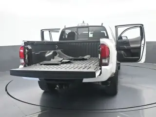 Toyota Tacoma 2020 4x2 SR5 4p Cab Doble 5.0 ft SB