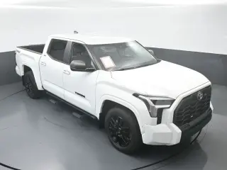 Toyota Tundra 2024 4x4 SR5 4p Cab Pickup SB